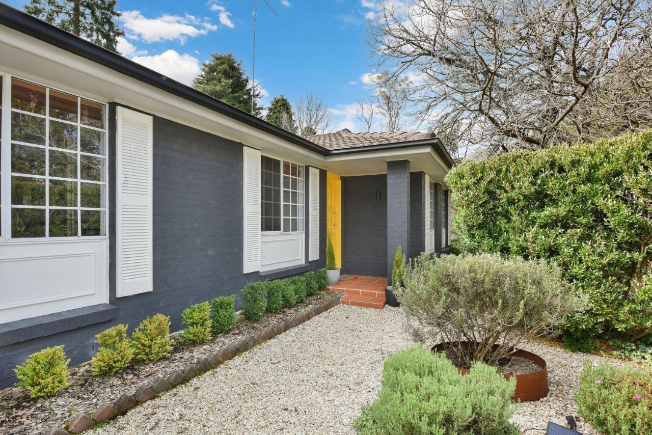 Twin Oaks * Katoomba